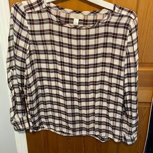 Loft medium long sleeve light weight too